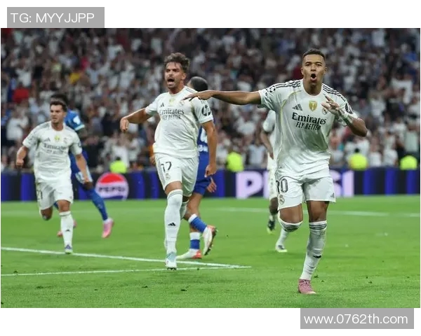 马赛当家足球球星领衔球队奋战新赛季誓要重振荣光